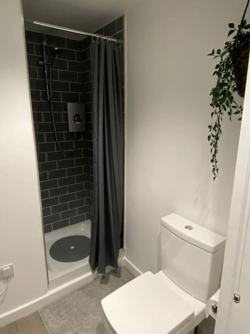 Flat Lode Nook Modern 2 Bed Home With Hot Tub Pool ภายนอก รูปภาพ
